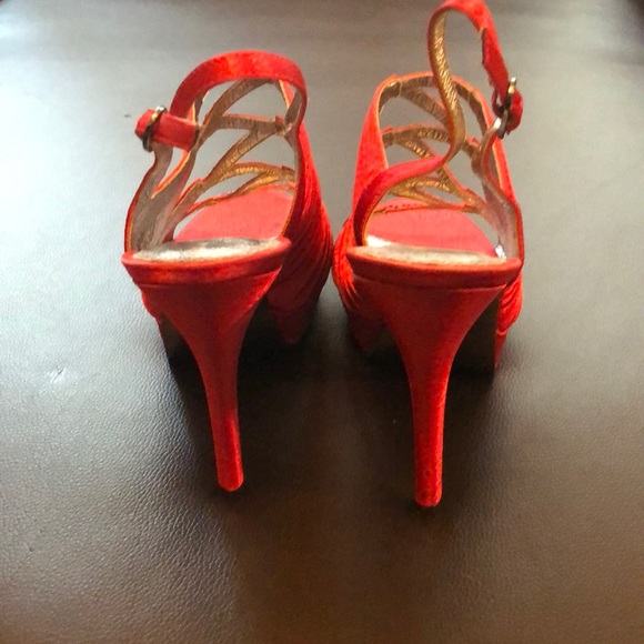 Heels - Picture 3 of 6